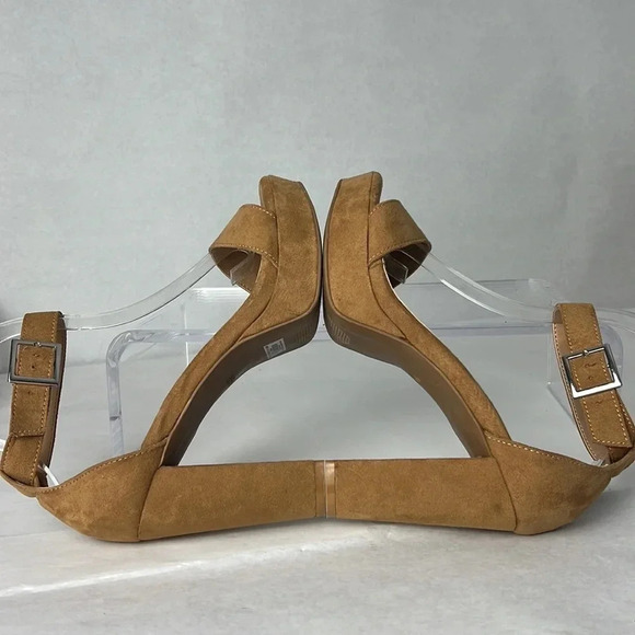 Torrid Platform Tapered Heel Sandal Adjustable Ankle Strap Brown Size 8.5WW - Picture 7 of 16